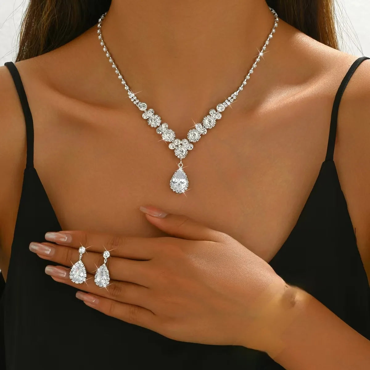 Bridal Jewelry Set, High-End Two-Piece Set, Necklace, Earrings, Wedding Dress, Luxurious and Elegant, Versatile Accessories